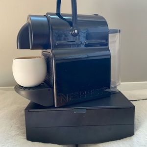 Nespresso Inissia Black Machine